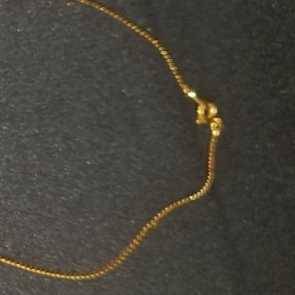 Sandollar Necklace Goldtone - Picture 3 of 3
